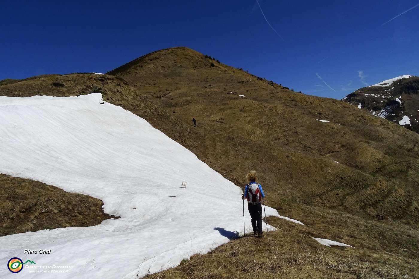 34 Ultime strisciate di neve in fase di scioglimento.JPG